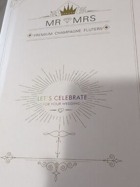 Mr & Mrs Premium Champagne Fluters — White with Gold Accents